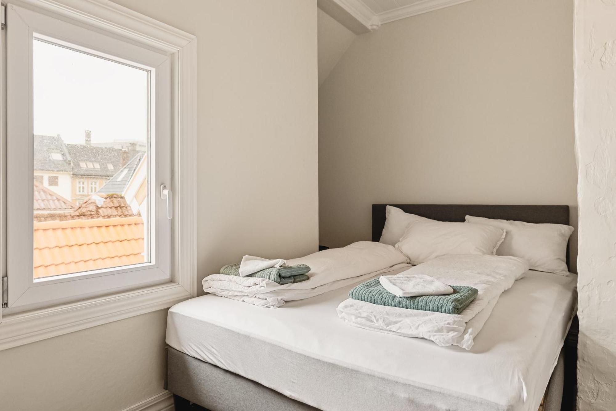Apartamento 2024 Renovated Luxury Penthouse! Up To 9 Guests! Bergen Exterior foto